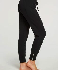 Chaser Zip Side Jogger True Black