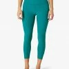 Beyond Yoga High Waisted Capri Bay Blue Heather